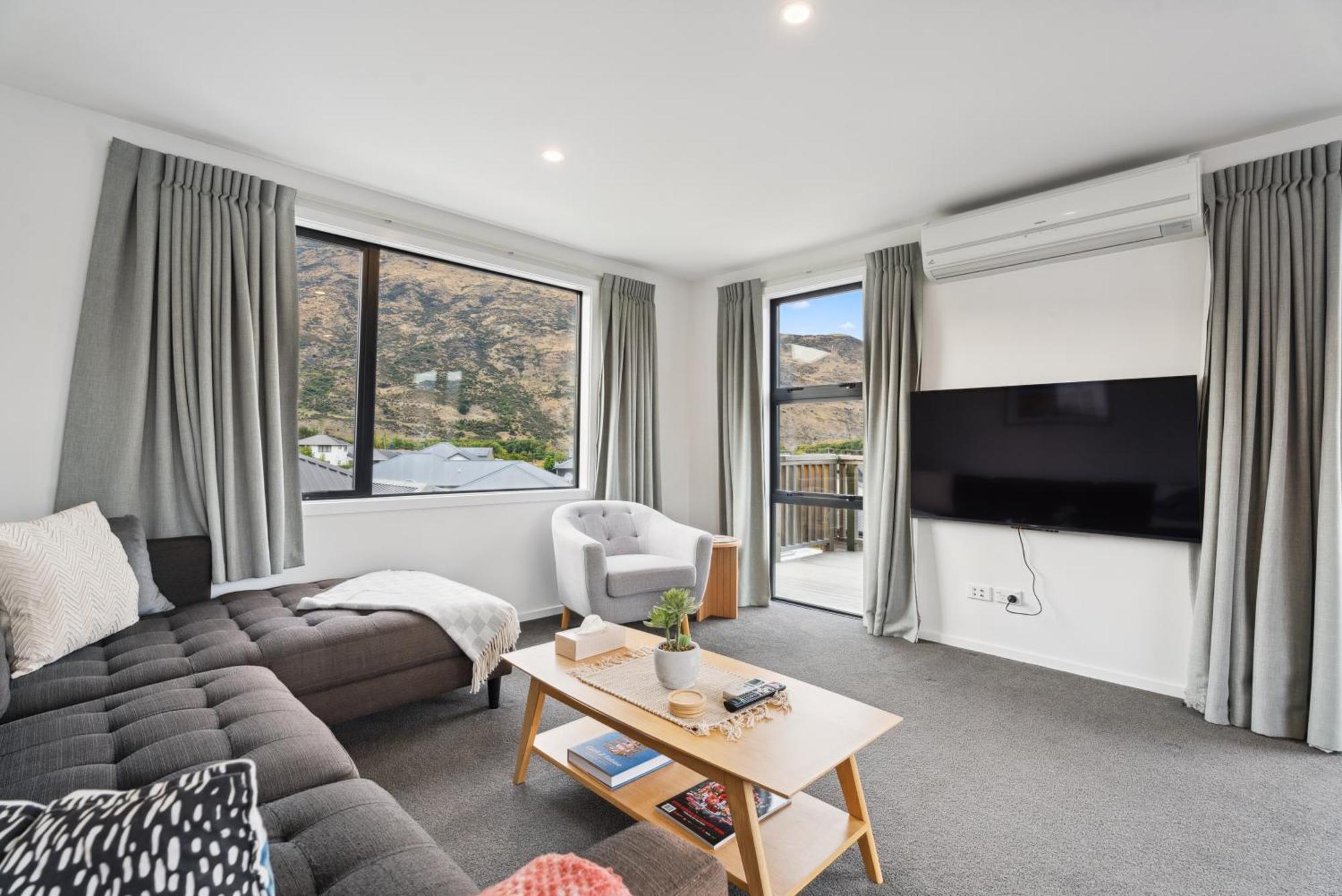 Modern Apartment With Coronet & Remarkables Views Квінстаун Екстер'єр фото